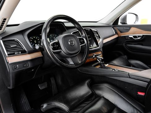 Used 2019 Volvo XC90 T6 Inscription w/ Advanced Package image 3