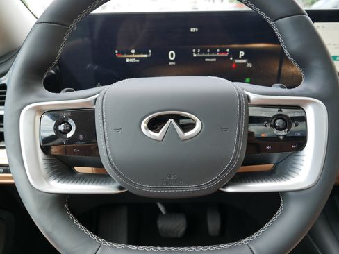 Certified 2025 INFINITI QX80 Sensory image 25