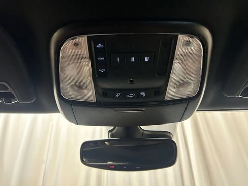 Used 2023 Dodge Durango GT AWD/4WD image 18