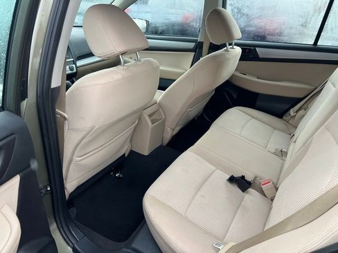 Used 2017 Subaru Outback 2.5i AWD/4WD image 16