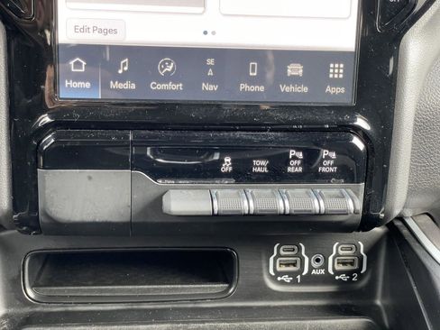 Used 2023 RAM 1500 Big Horn AWD/4WD image 25