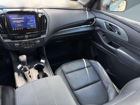 Used 2023 Chevrolet Traverse LT w/ LT Premium Package AWD/4WD image 30