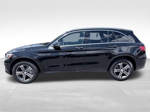 Used 2017 Mercedes-Benz GLC 300 4MATIC image 10