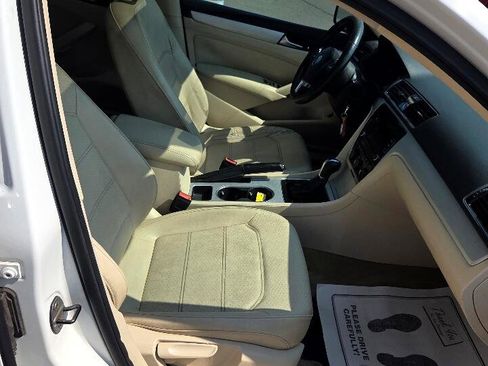 Used 2013 Volkswagen Passat 2.5 SE image 15
