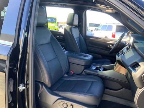 Used 2022 Chevrolet Tahoe High Country w/ Max Trailering Package AWD/4WD image 9