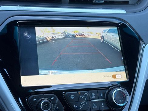 Used 2017 Chevrolet Bolt LT FWD image 28