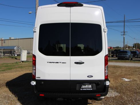 New 2026 Ford Transit 250 148 High Roof image 24