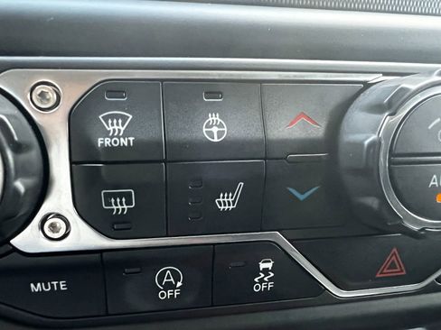 Used 2021 Jeep Wrangler Unlimited Sport image 24