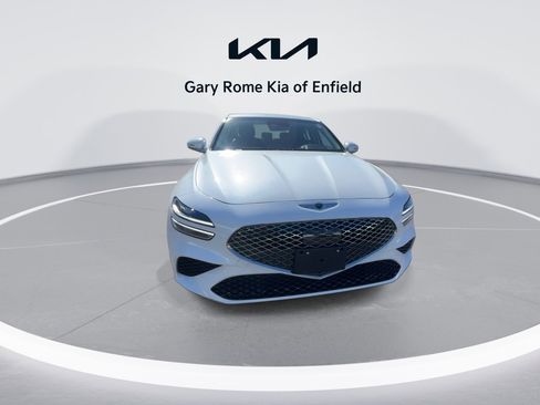 Used 2025 Genesis G70 2.5T image 3