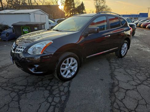 Used 2012 Nissan Rogue SL image 2