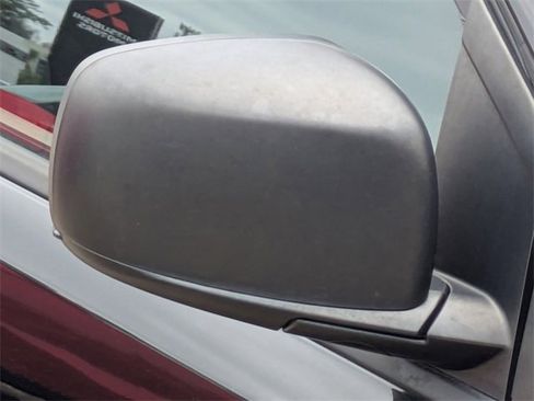 Used 2018 Dodge Grand Caravan SE w/ UConnect Hands-Free Group image 11