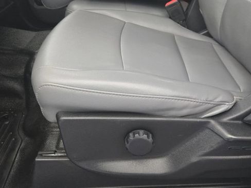 Used 2024 Ford F250 XL AWD/4WD image 23