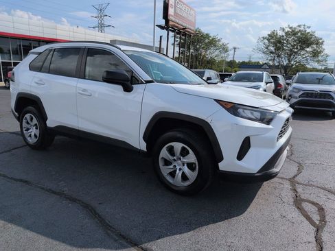 Used 2019 Toyota RAV4 LE w/ All Weather Liner Package AWD/4WD image 7
