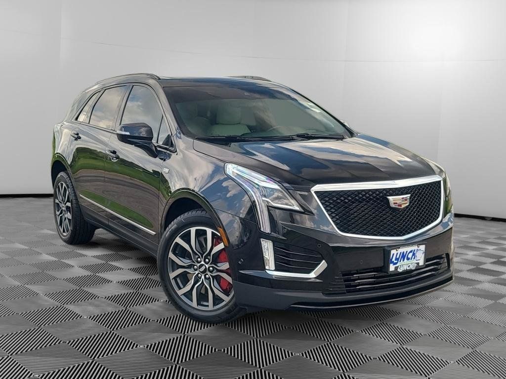 Used 2023 Cadillac XT5 Sportv w/ Technology Package AWD/4WD image 5