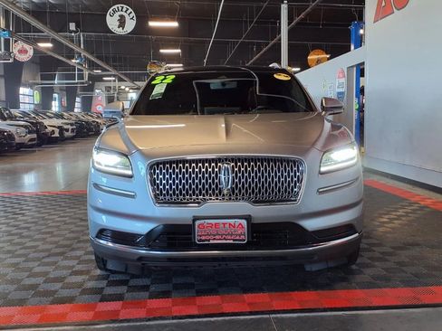 Used 2022 Lincoln Nautilus Reserve AWD/4WD image 2