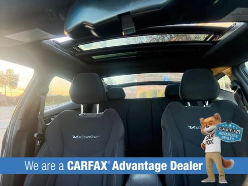 Used 2017 Hyundai Veloster Value Edition image 45