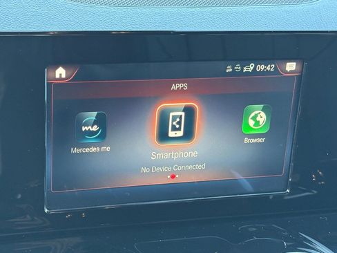 Used 2021 Mercedes-Benz GLB 250 image 28