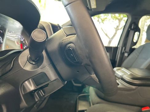 Used 2025 RAM 2500 Big Horn AWD/4WD image 48