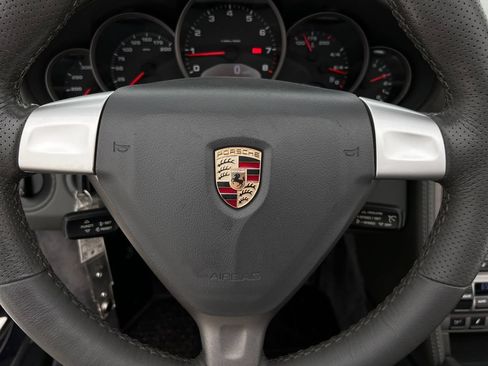 Used 2006 Porsche 911 Carrera RWD image 17
