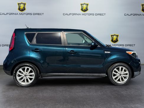 Used 2018 Kia Soul + w/ Audio Package FWD image 6