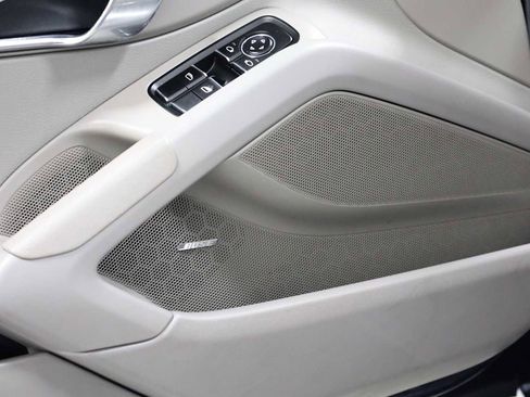 Used 2013 Porsche Boxster S image 17