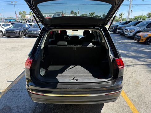 Used 2021 Volkswagen Tiguan SE FWD image 7