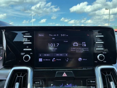 Used 2021 Kia Sorento S w/ Panoramic Sunroof Package FWD image 13