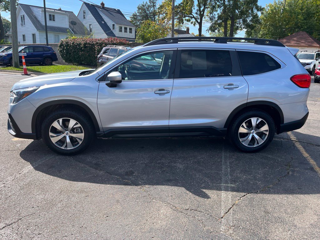 Certified 2024 Subaru Ascent Premium w/ Convenience Package AWD/4WD image 7