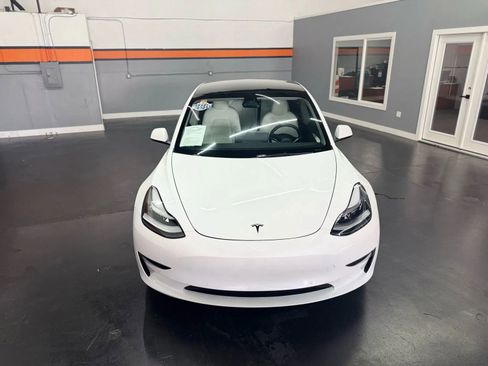 Used 2021 Tesla Model 3 Long Range image 2