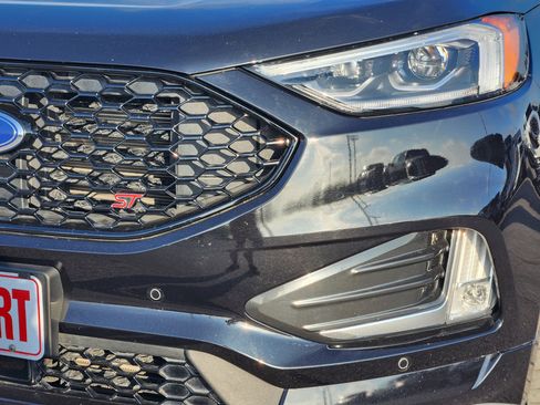 Used 2024 Ford Edge ST w/ Equipment Group 401A AWD/4WD image 8