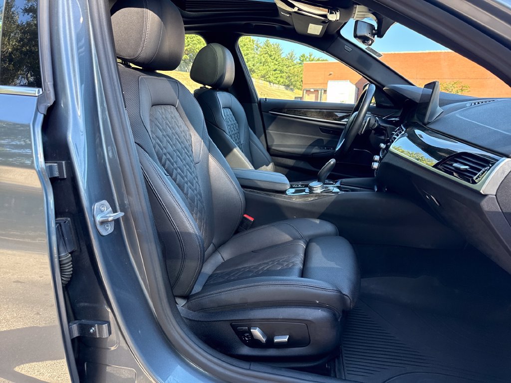 Used 2022 BMW 530i xDrive w/ Premium Package AWD/4WD image 32