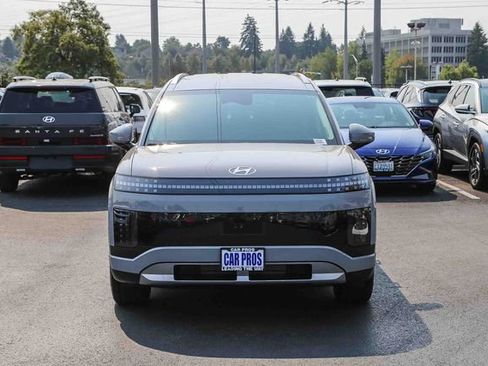 New 2026 Hyundai Ioniq 9 SE image 3