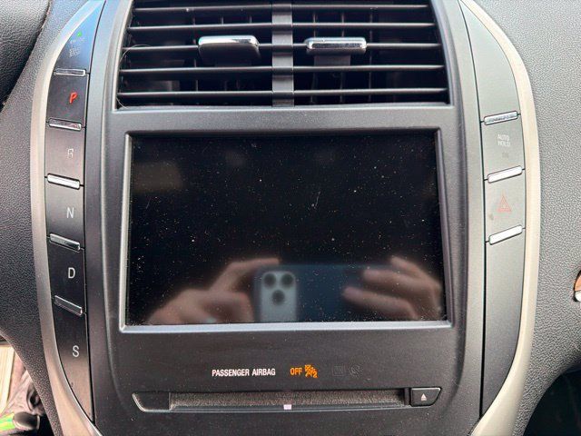 Used 2017 Lincoln MKC Reserve w/ Lincoln MKC Climate Package AWD/4WD image 21