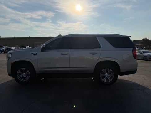Used 2022 GMC Yukon SLE AWD/4WD image 12