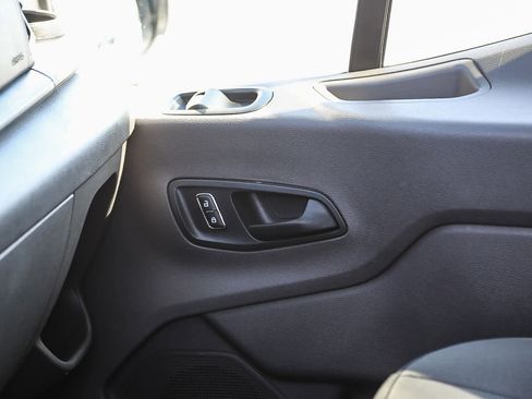 Used 2024 Ford Transit 350 XLT RWD image 22