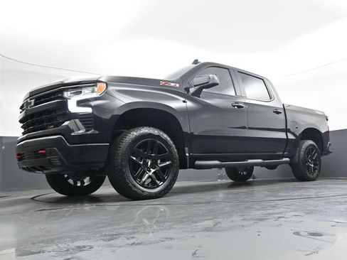 Used 2025 Chevrolet Silverado 1500 LT Trail Boss w/ Convenience Package II AWD/4WD image 39