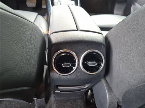 Used 2023 Mercedes-Benz GLA 250 image 16