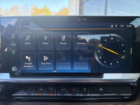 Used 2023 Chevrolet Silverado 1500 LT AWD/4WD image 8