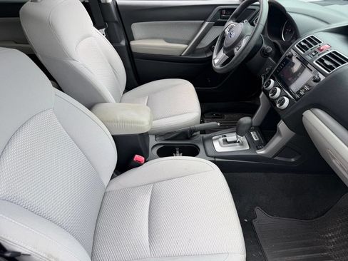 Used 2018 Subaru Forester 2.5i Premium w/ All-Weather Package AWD/4WD image 16