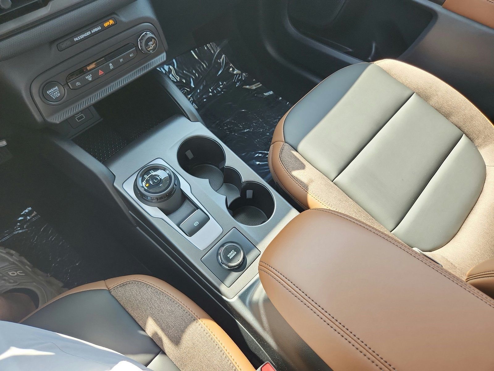 New 2026 Ford Bronco Sport Outer Banks w/ Outer Banks Tech Package+ AWD/4WD image 17
