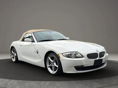 Used 2006 BMW Z4 3.0si RWD image 3