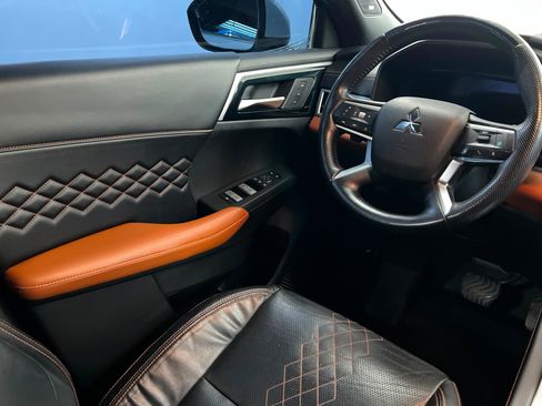 Used 2022 Mitsubishi Outlander SEL AWD/4WD image 11