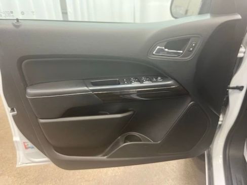 Used 2022 GMC Canyon Elevation w/ Elevation Premium Package image 13