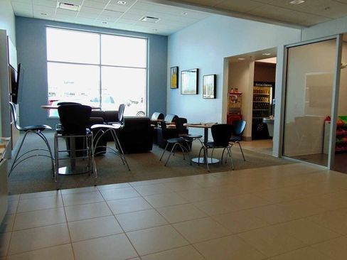 Used 2021 GMC Yukon AT4 w/ AT4 Premium Package image 21