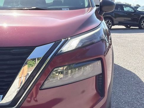 Used 2021 Nissan Rogue S FWD image 9