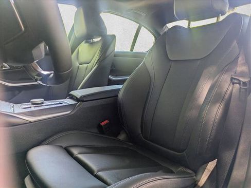 Used 2025 BMW 330i Sedan image 23