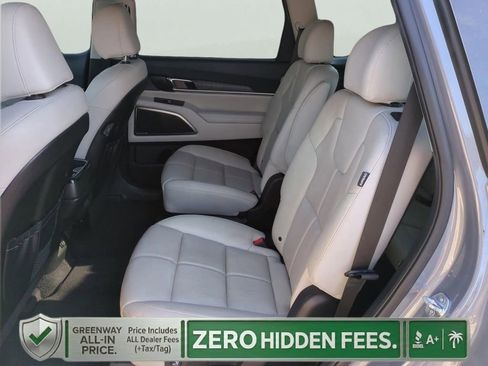 Used 2023 Kia Telluride SX FWD image 12