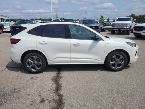 Certified 2024 Ford Escape ST-Line w/ Tech Pack #1 AWD/4WD image 6