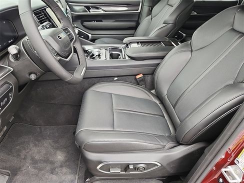 New 2024 Jeep Wagoneer L 4WD w/ Premium Group I image 6