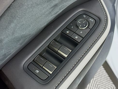 New 2026 Lexus TX 500h AWD w/ Technology Package image 17